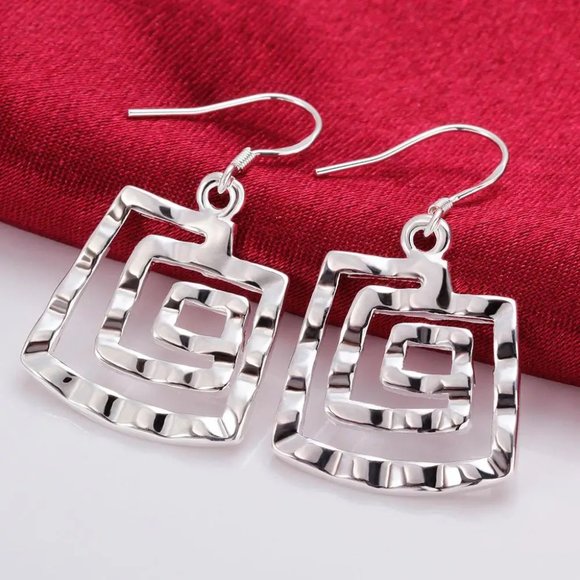 Gorgeous Sterling Silver Square Geometric Hanging Earrings - Picture 2 of 8